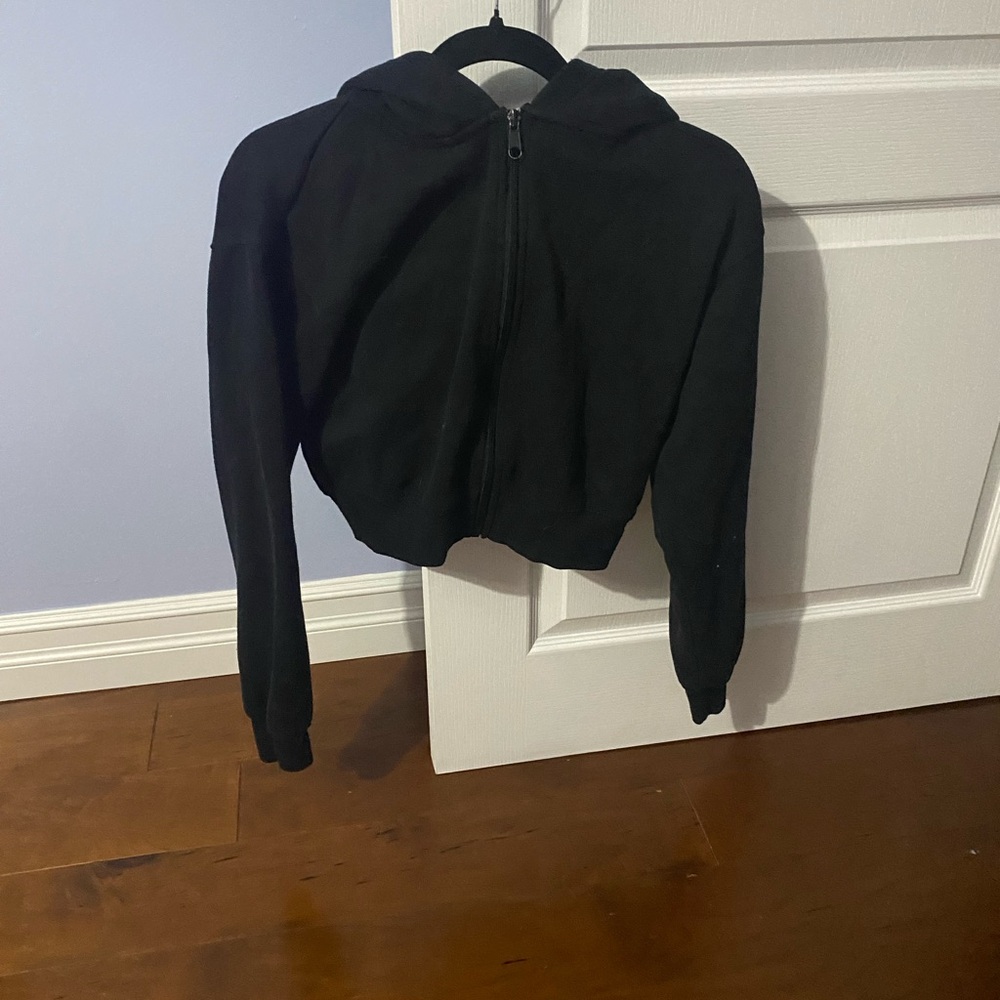 Black Cropped Hoodie